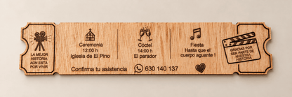 Invitación de boda de madera personalizada con diseño de entrada de cine