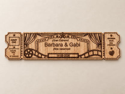 Invitación de boda de madera personalizada con diseño de entrada de cine