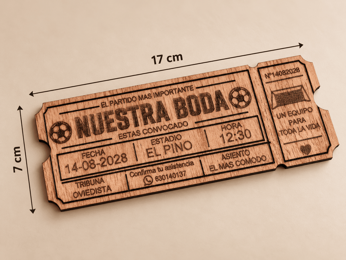 Invitación de boda de madera personalizada con forma de entrada de fútbol