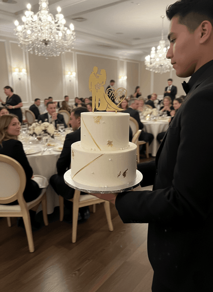 Topper para Tartas de Boda – Pareja con Corazón "Mr & Mrs"