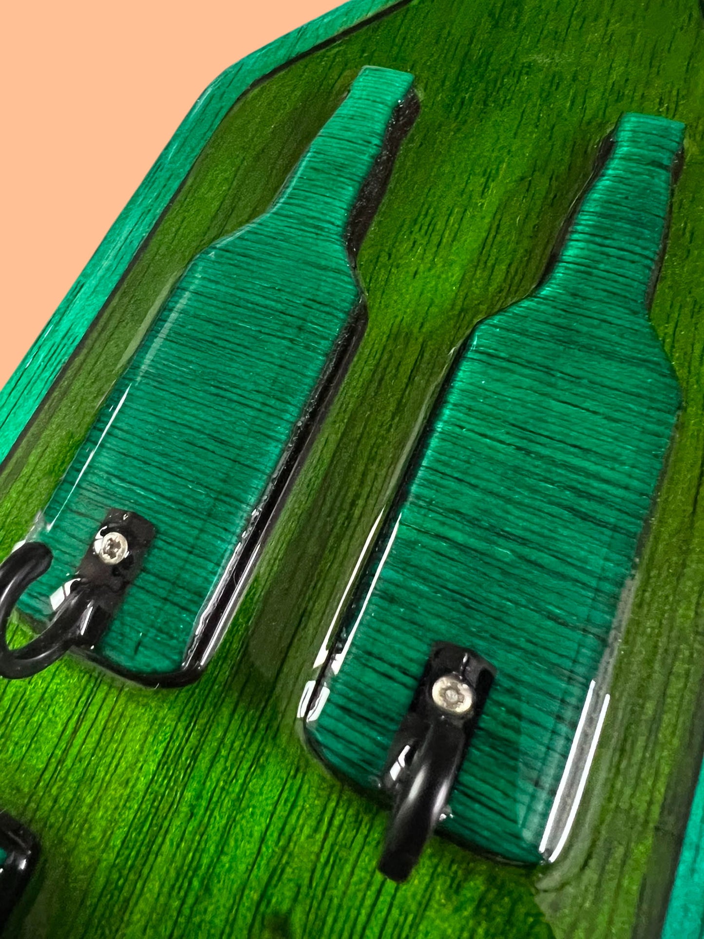 Colgador de Llaves Asturiano Botella de Sidra en Madera y Resina