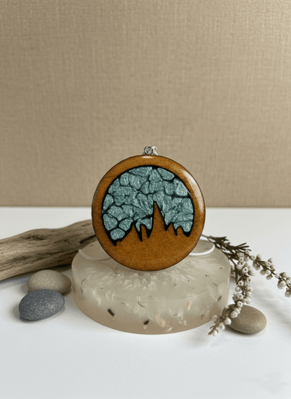Colgante artesanal “Cordal” – Madera y resina