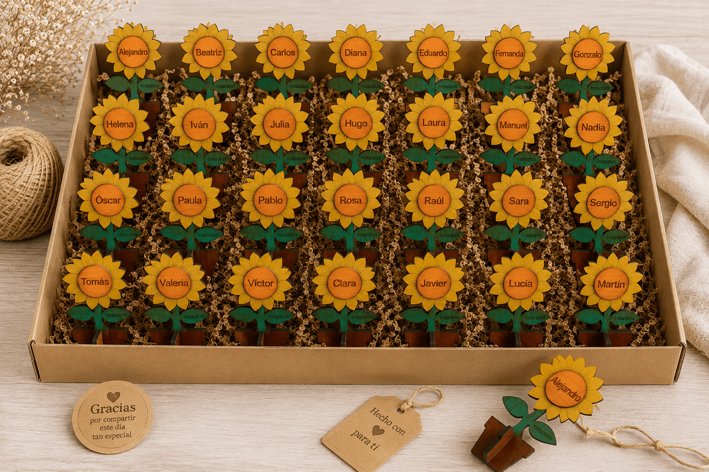 Detalles para invitados y marcasitios personalizados de madera para bodas
