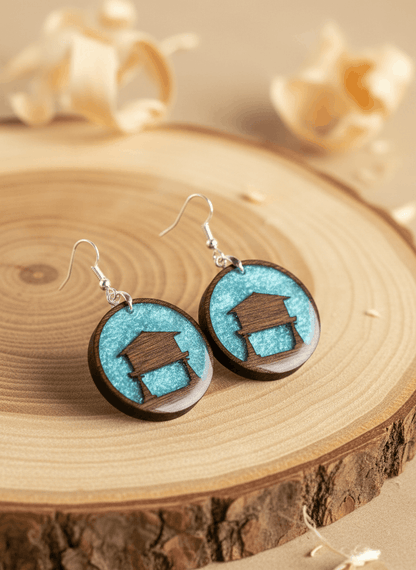 Pendientes artesanales hórreo asturiano en madera y resina