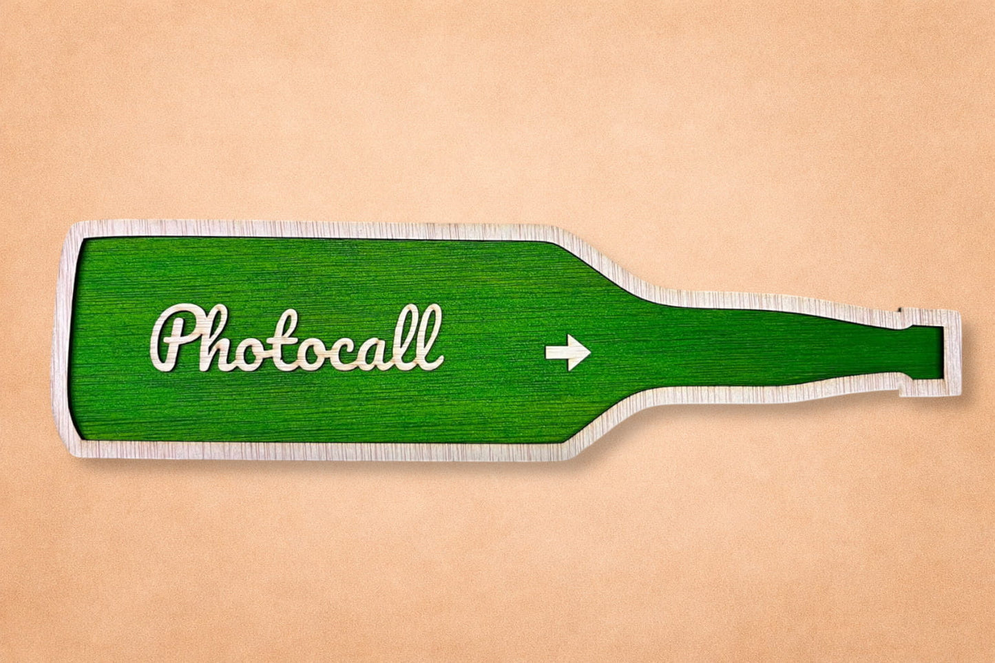 Señal de boda personalizada en madera – Flecha direccional efecto sidra